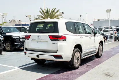 2026 Toyota LAND CRUISER 缩略图 5