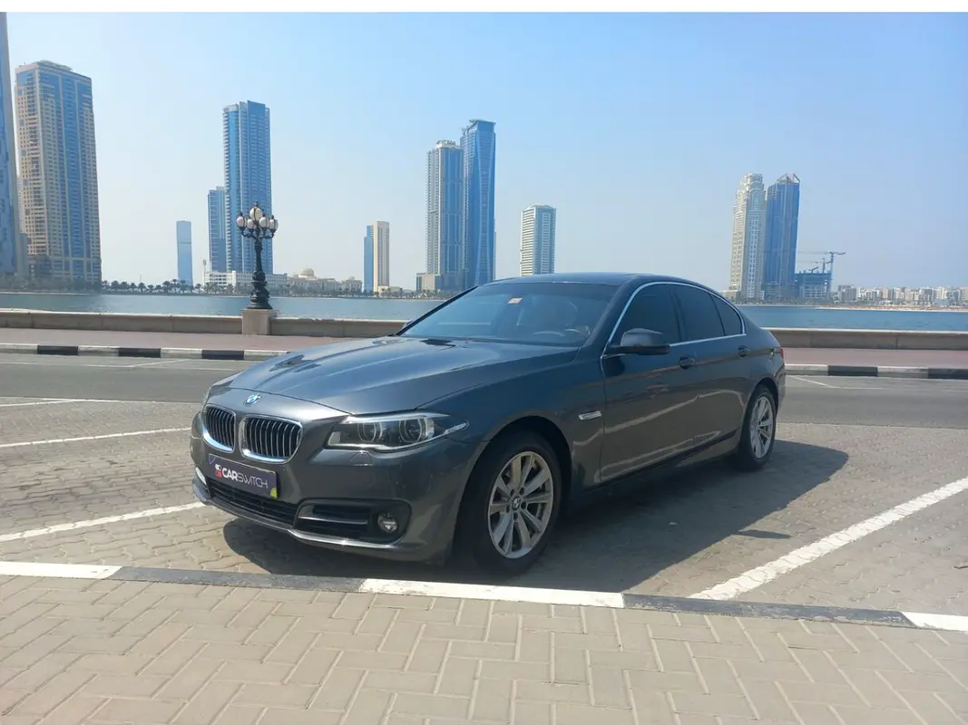BMW 5-Series 2016 — photo 1 of 8