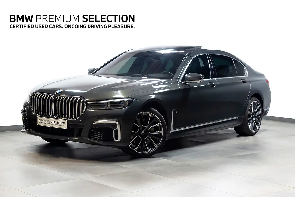 BMW 7-Series 2022 — photo 1 of 7