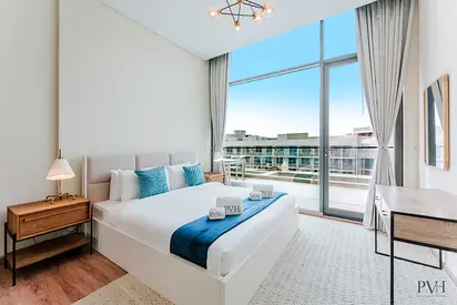 Taxes Included | Penthouse | Mins from Circle Mall