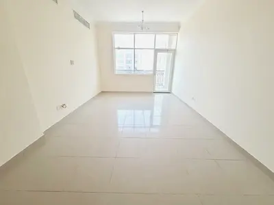 Deal of tha day luxury 2BHK apartment with baloney 1 car with 3 bath just 40k in Muwailah sharjah