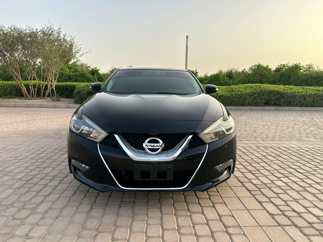 Nissan Maxima 2016 — photo 1 of 14