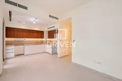 Private Garden | Chiller Free | Ready to Move in