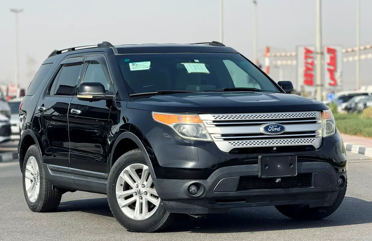 Ford Explorer 2012 — photo 1 of 20