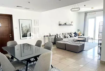 Fully furnished | Upgraded | Spacious Layout