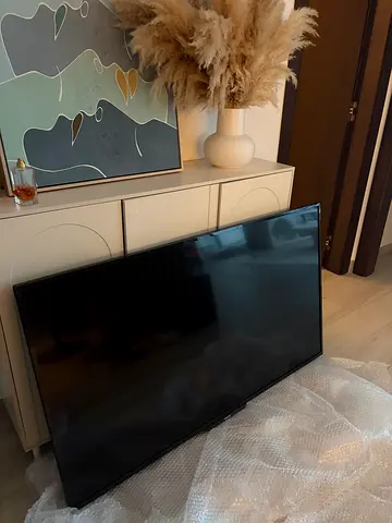 Massive 58 Philips Full HD LED TV (Excellent Condition)