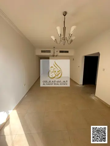 ✨ سحر السكن وعنوان الفخامة | غرفة وصالة مع بلكونة وخزائن حائط على شارع الاتحاد!