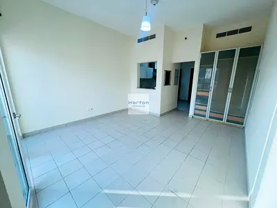 WELL MAINTAINED I NEAR MALL I READY TO MOVE