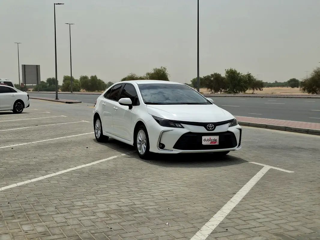 Toyota Corolla 2022 — photo 1 of 13