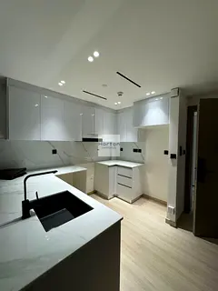 UNFINISHED I SPACIOUS I PRIME LOCATION