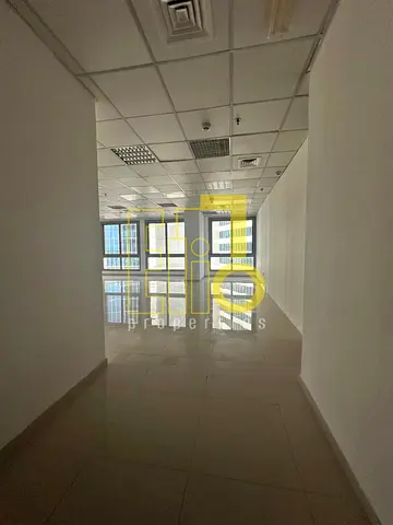 Spacious Layout | Near to Metro| UP to 6 Cheques