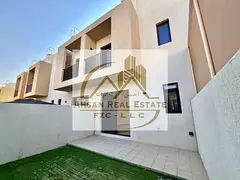 Elegant 2BHK Townhouse | Maid Room | Backyard