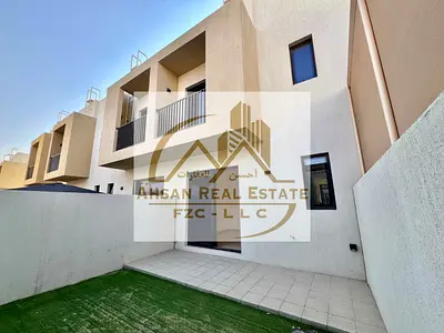 Elegant 2BHK Townhouse | Maid Room | Backyard