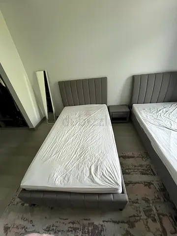 2 Twin beds With Mattress