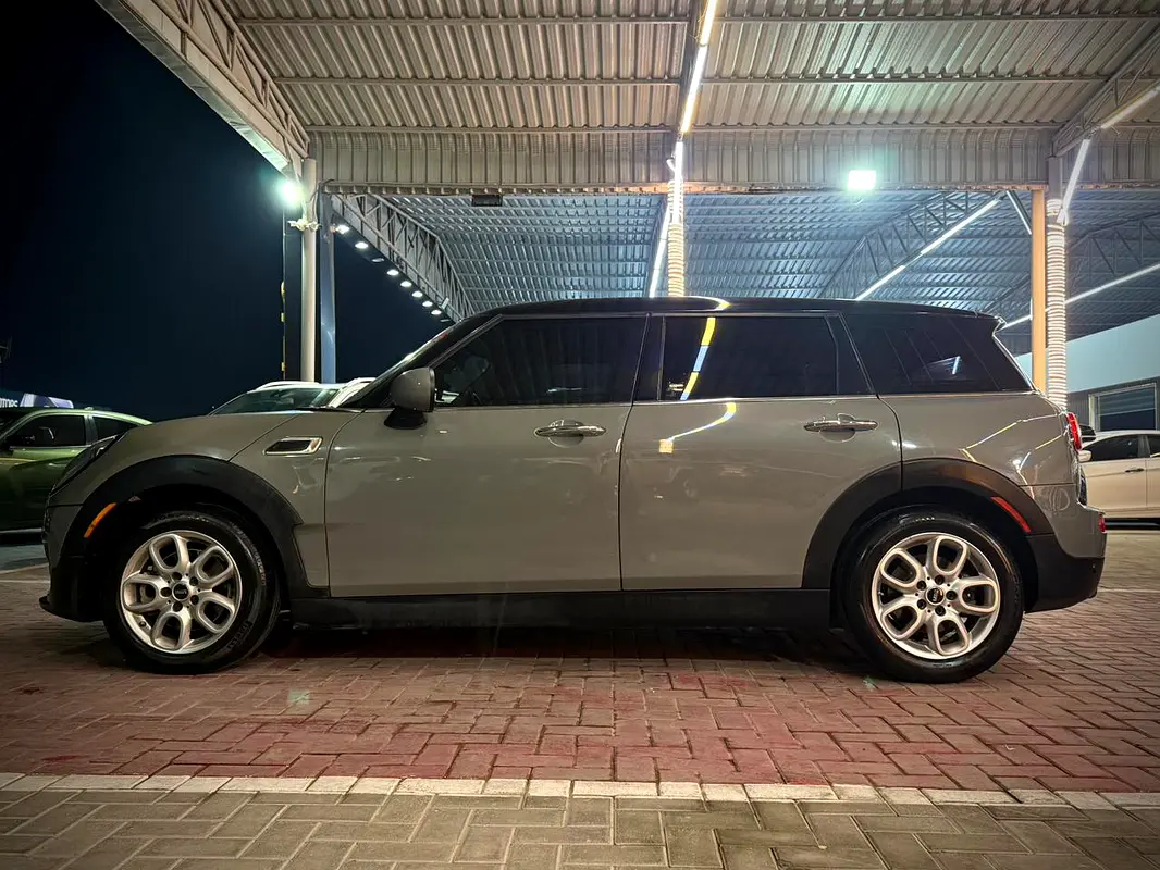 MINI Cooper Clubman 2019 — photo 1 of 17