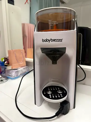 Baby Brezza Formula Pro Baby Bottle Maker - Silver, Works Perfectly