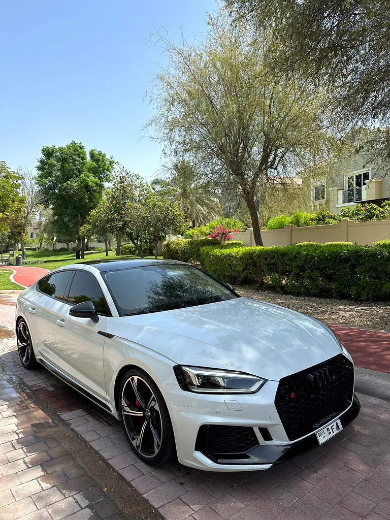 Audi RS5 2019 — photo 1 of 9