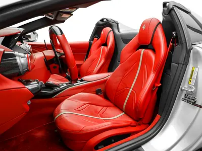 صورة 13 لـ 2020 Ferrari 812 GTS