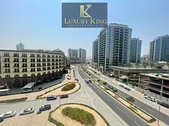 AVAILABLE FROM AUGUST + CORNER UNIT + LARGE SIZE FURNISHED