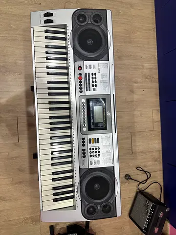 Music Keyboard with stand