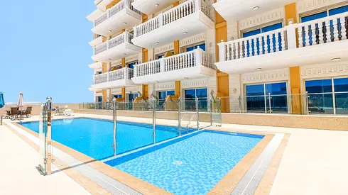 2BR Prime Location Near Circle Mall With 3 Bathrooms with Balcony