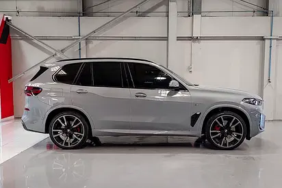 2025 BMW X5 thumbnail 4