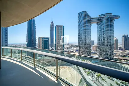Absoloutely Stunning Views| High Floor | Rare Unit
