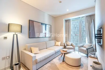 Immediately available | Large layout | Mid Floor