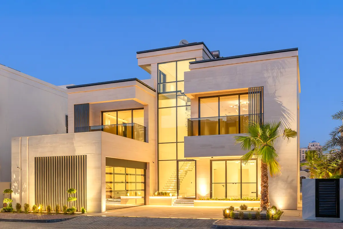 Brand New 5-Bedroom Modern Villa with Roof Terrace