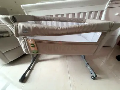 Baby crib - New, Adjustable