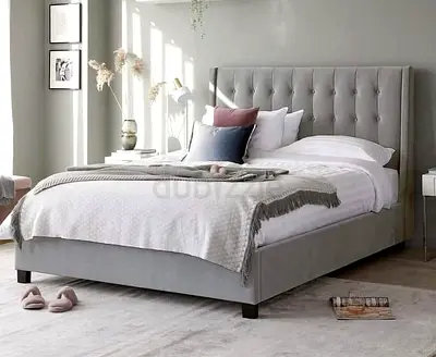 Modren design new king size bed frame with Mattress Available