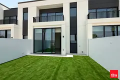 LARGE 3BR HOME | PRIVATE GARDEN | SINGLE ROW