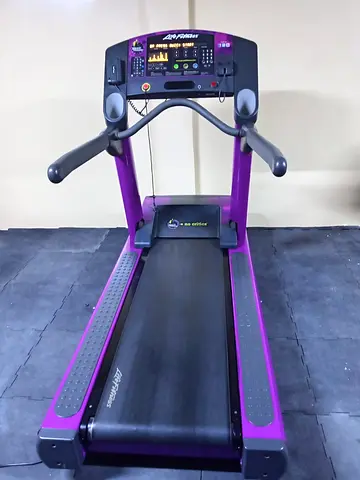 Life Fitness Commercial Treadmill