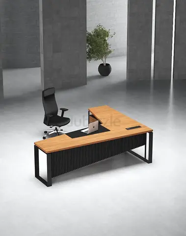 Stylish Manager Executive Desk For Sale in UAE