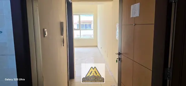 فرصه مميزه *  باركن فري * مساحه كبيره * سعر خيال * صيانه فري * تكيف مركزي * تسهيل ف الدفعات