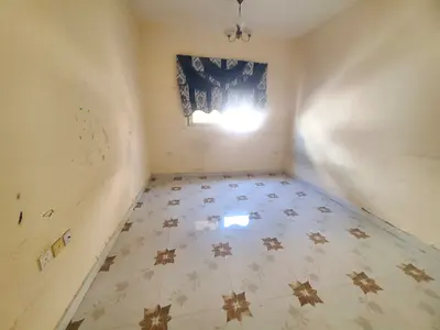 Lavish 1bhk 2wasroom full family building in muwailah sharjah 33k