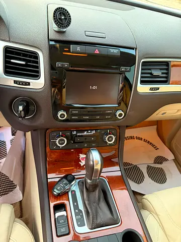 صورة 12 لـ 2014 Volkswagen TOUAREG