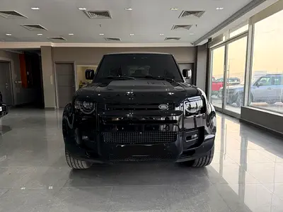 Land Rover Defender 110 HSE 2023 | GCC Specs | Low Mileage