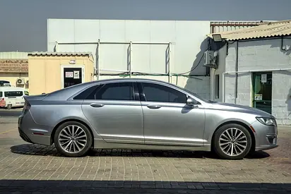 2020 Lincoln MKZ photo 4