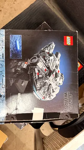 LEGO Star Wars Millennium Falcon set New