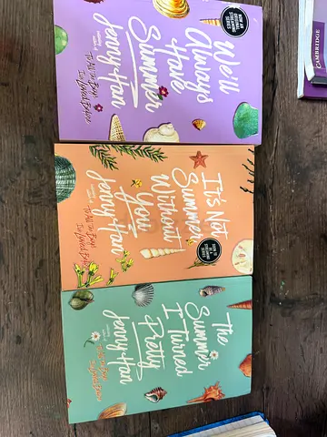 The Summer I Turned Pretty Trilogy (3 Books) – Jenny Han