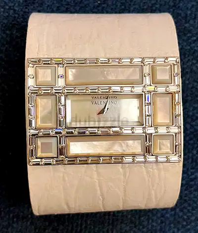 Authentic Valentino Crocodile leather bracelet-watch cartier chopard van cleef gucci omega longines