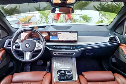 2025 BMW X5 thumbnail 9
