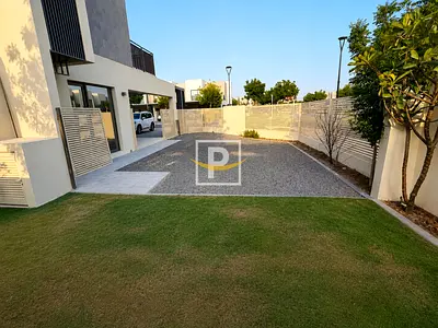 Upgraded 4BR+Maid | Corner Villa | Extended Plot