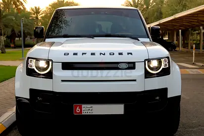 2023 Defender 130 HSE P400 | GCC Specs | Cardip Black Edition | Full Al Tayer History | Negotiable