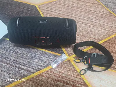 JBL Portable Bluetooth Speaker with Strap - Good Working Condition