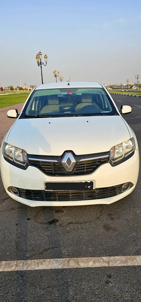 Renault Symbol 2018 — photo 1 of 9