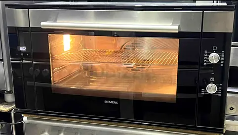 Siemens Built-in Electric Oven - 90cm in excellent condition