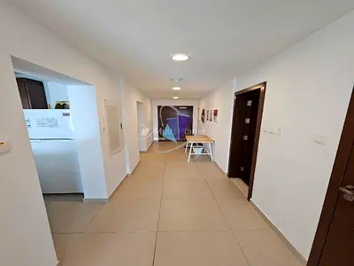 1BR + Study | Vacant | Gate Tower 1