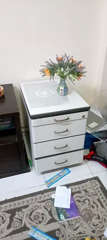 Small 4-drawer Filing Cabinet / Bedside Cabinet in White — Good Condition